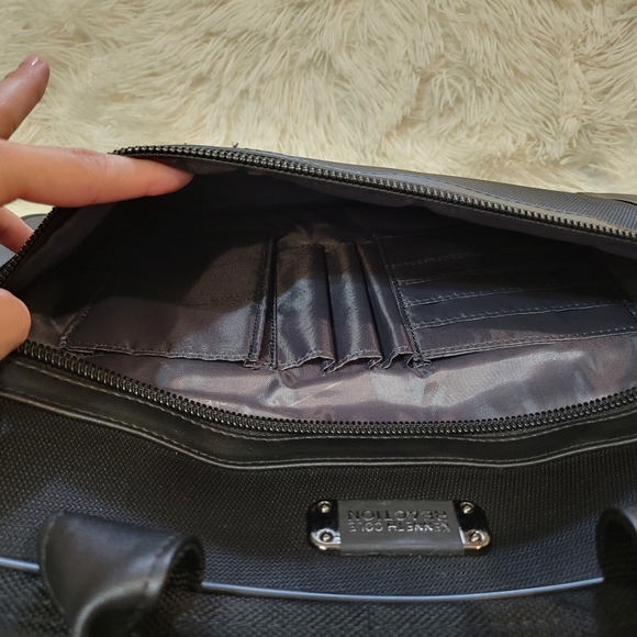 NWT Kenneth Cole Reaction R-Tech Black 15.6" Laptop Computer Case - Picture 4 of 5